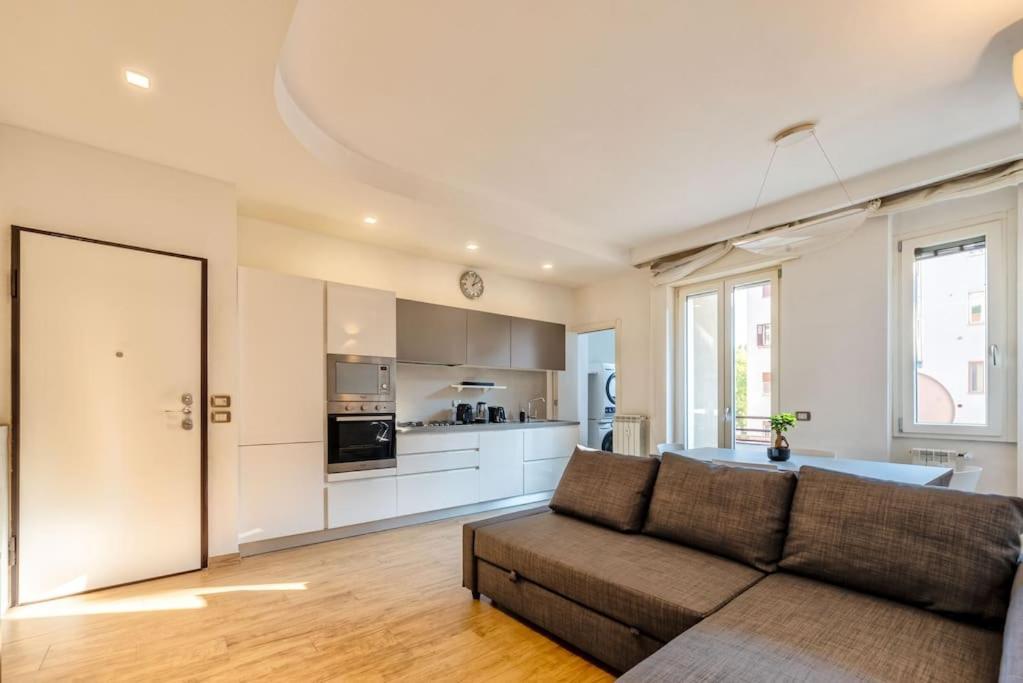 Apt. Linate - Duomo A 10 Minuti Apartment Милано Екстериор снимка